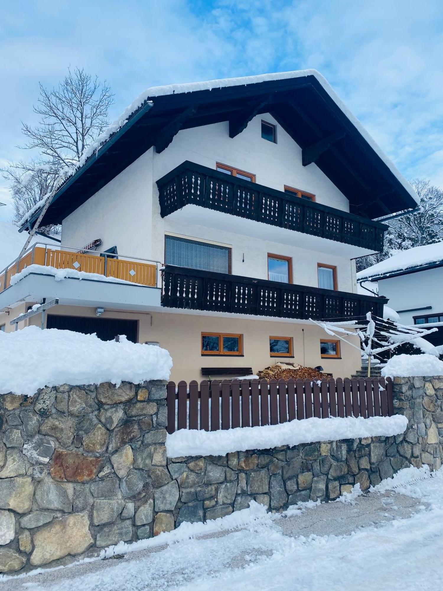 Ferienhaus Joloisia Mit Blick Auf Planai Villa Schladming Luaran gambar